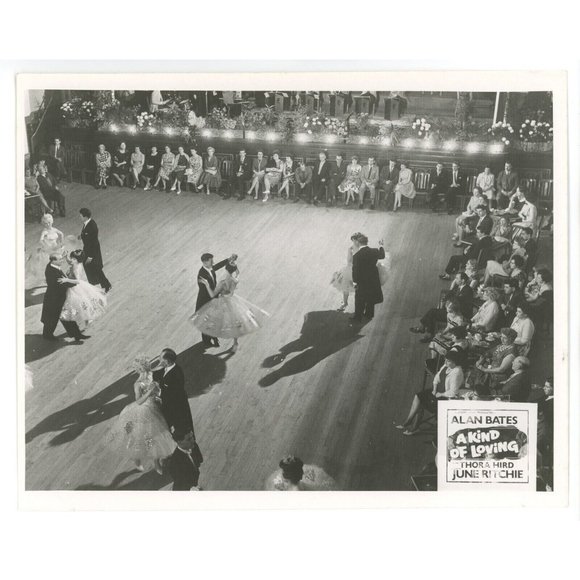 Set‎ of 2 A Kind of Loving Movie Press 8x10 1962 Photos Alan Bates British Drama - Picture 2 of 5